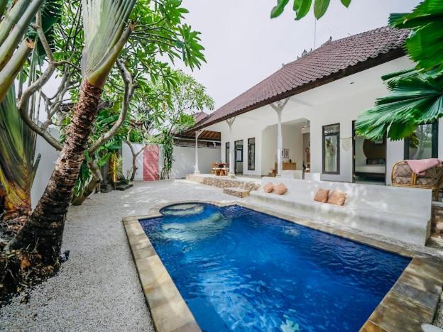 Villa Dadirri - In The Heart Of Seminyak - Walking Distance From Restaurants, Bars And Beach - Perfect Location Екстериор снимка